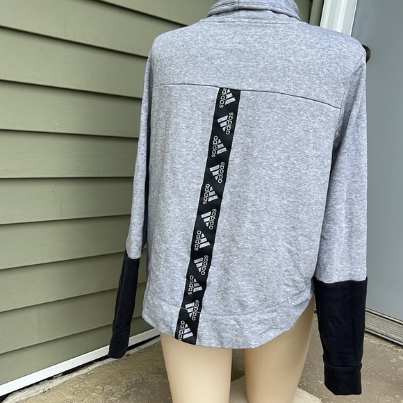 EUC Adidas turtleneck cropped sweatshirt - Picture 7 of 15